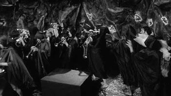 Deliver me the Princess, boy...